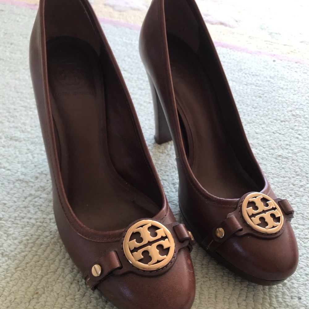 Tory Burch heels 9.5